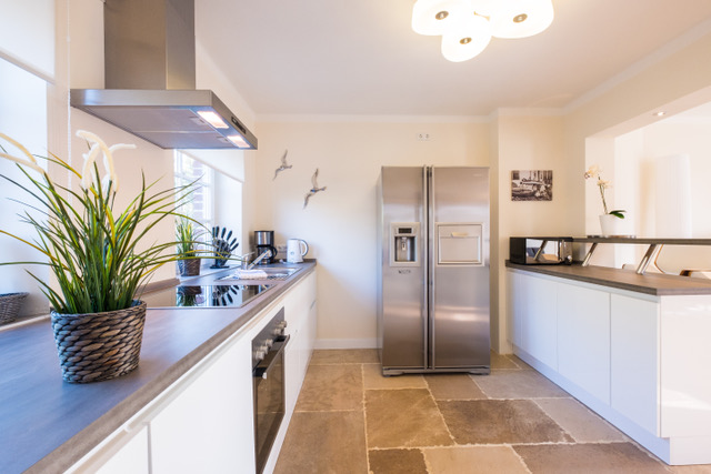 8° Ost EG – Moderne Küche